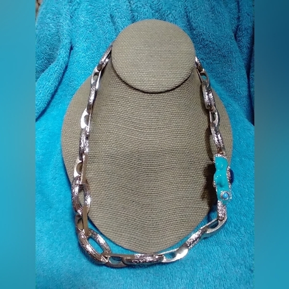 Elegant Gold Tone and Turquoise Blue Crystals Pendant Necklace large heavy frog - Picture 4 of 4